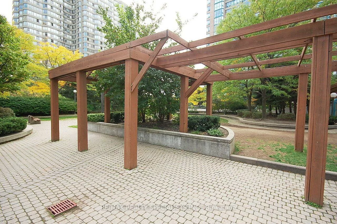 285, Enfield, City Centre, Mississauga