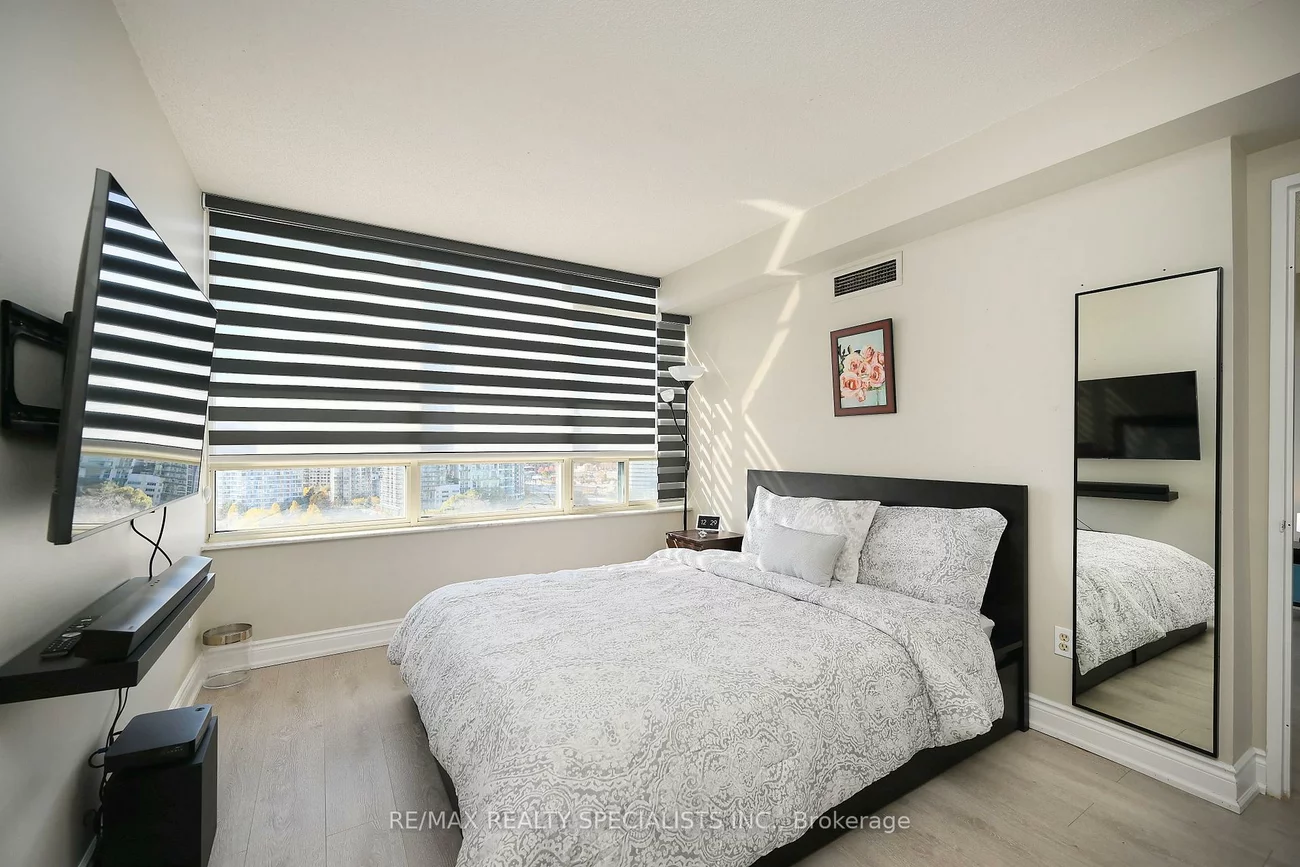 285, Enfield, City Centre, Mississauga