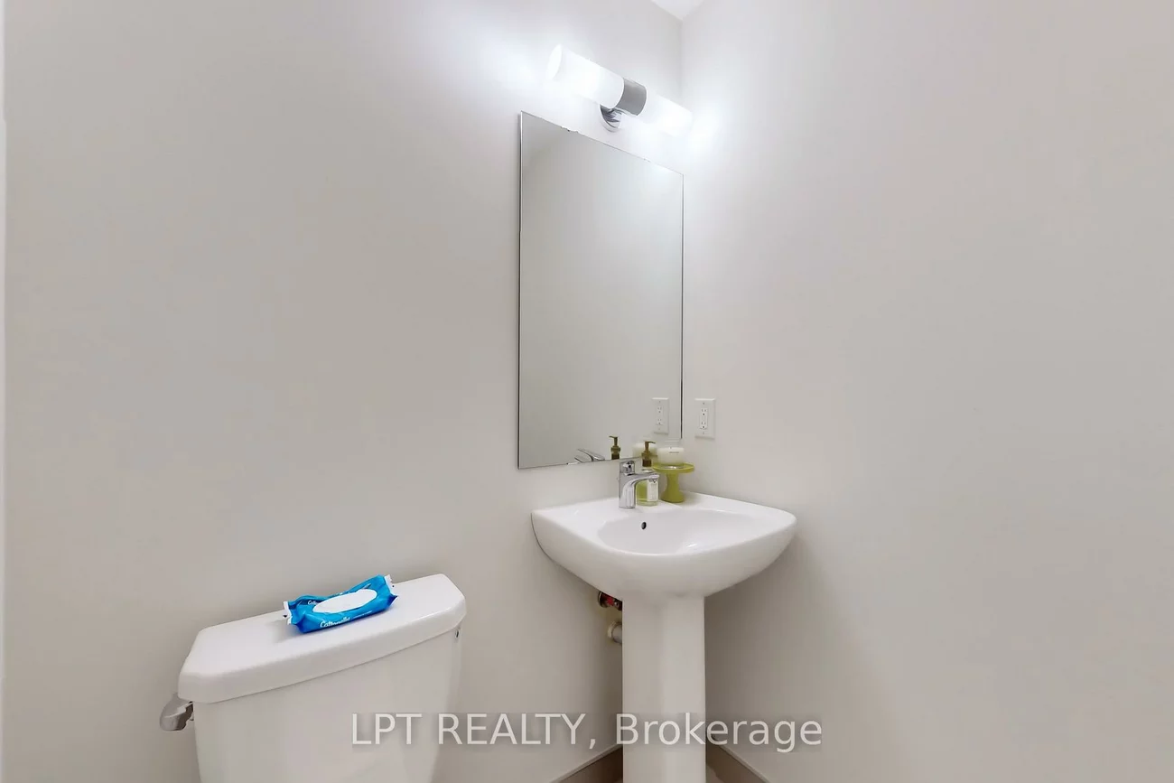 1180, Cawthra, Mineola, Mississauga
