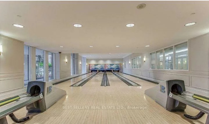 25, Kingsbridge Garden, Hurontario, Mississauga