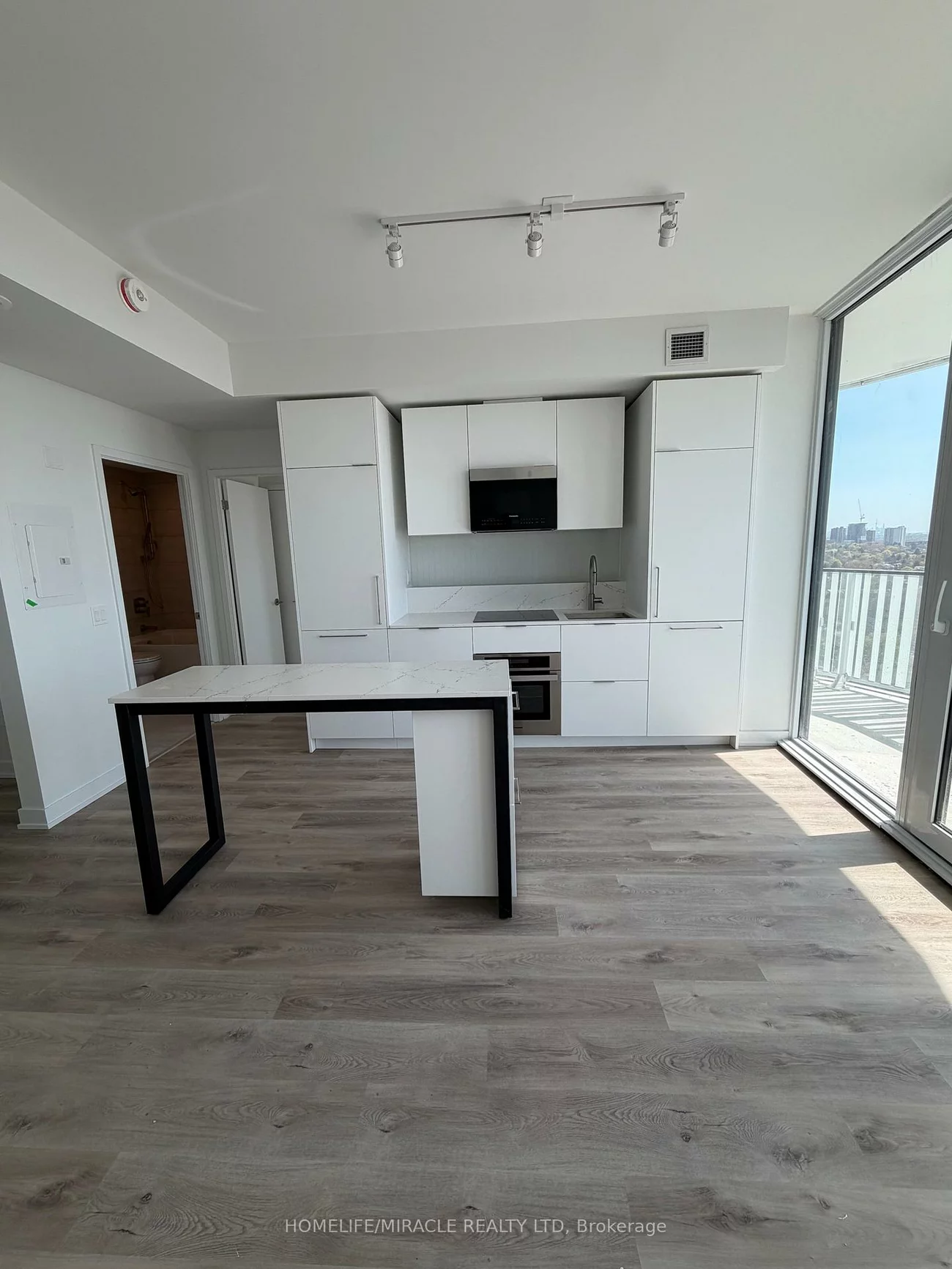1, Fairview, Mississauga Valleys, Mississauga