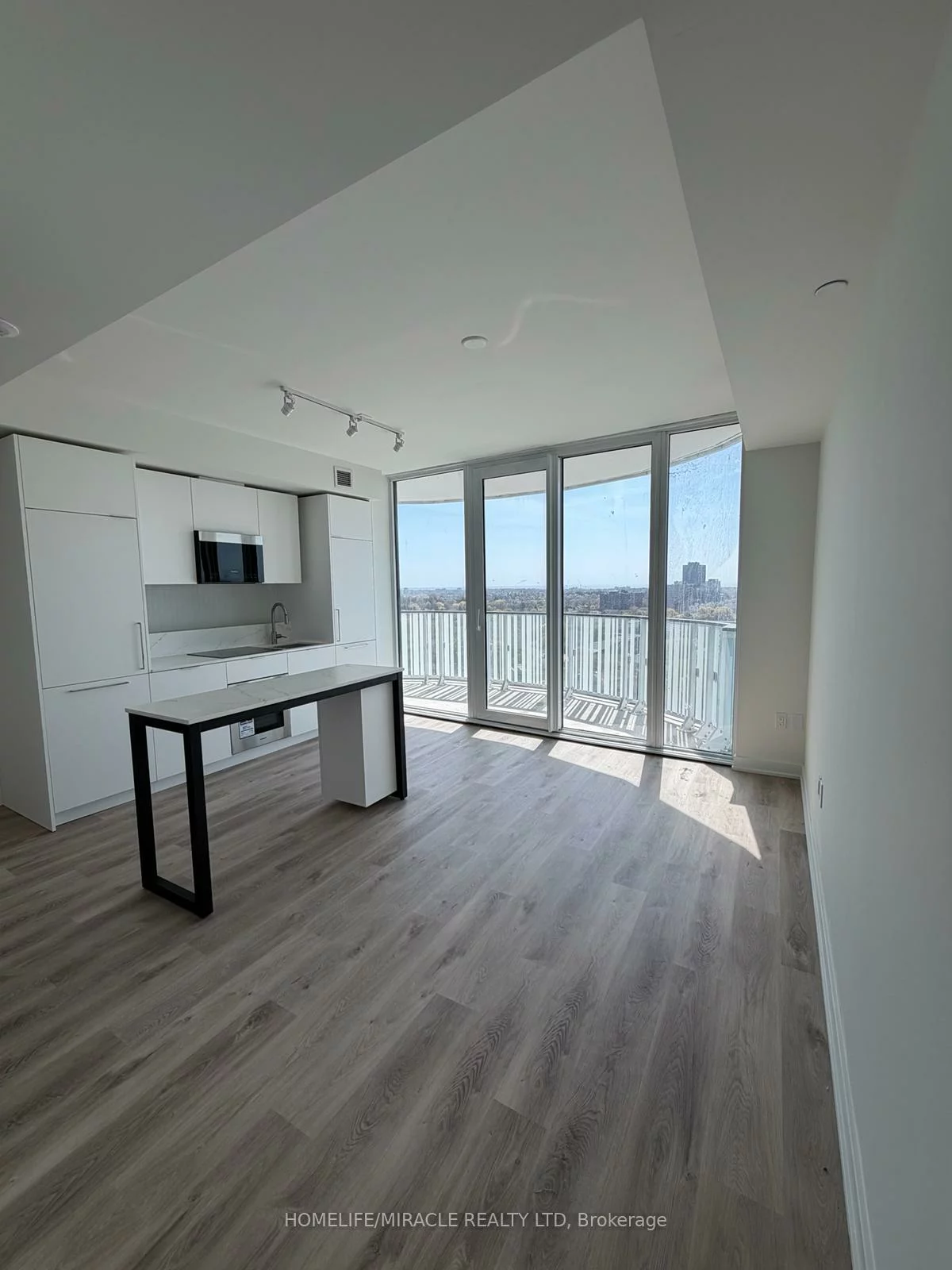 1, Fairview, Mississauga Valleys, Mississauga