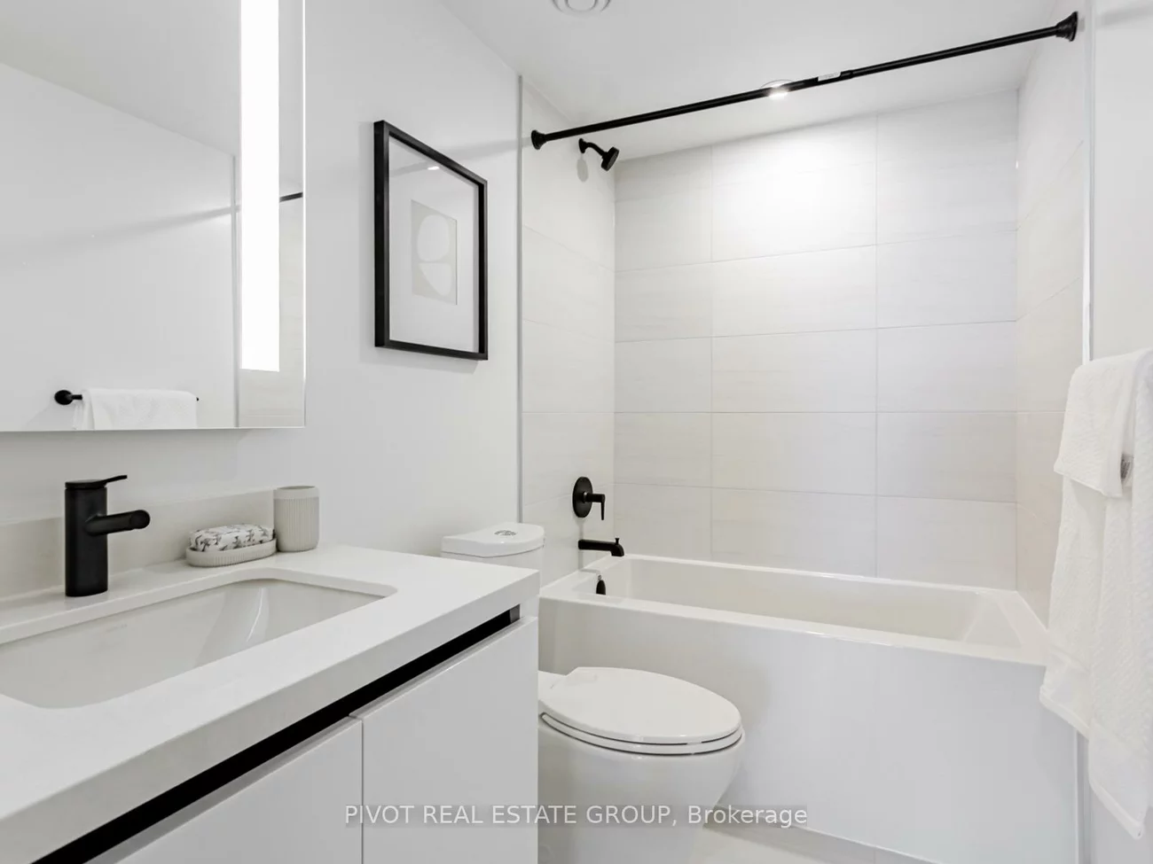 4023, The Exchange, City Centre, Mississauga