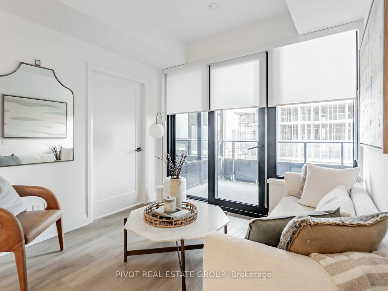 4023, The Exchange, City Centre, Mississauga