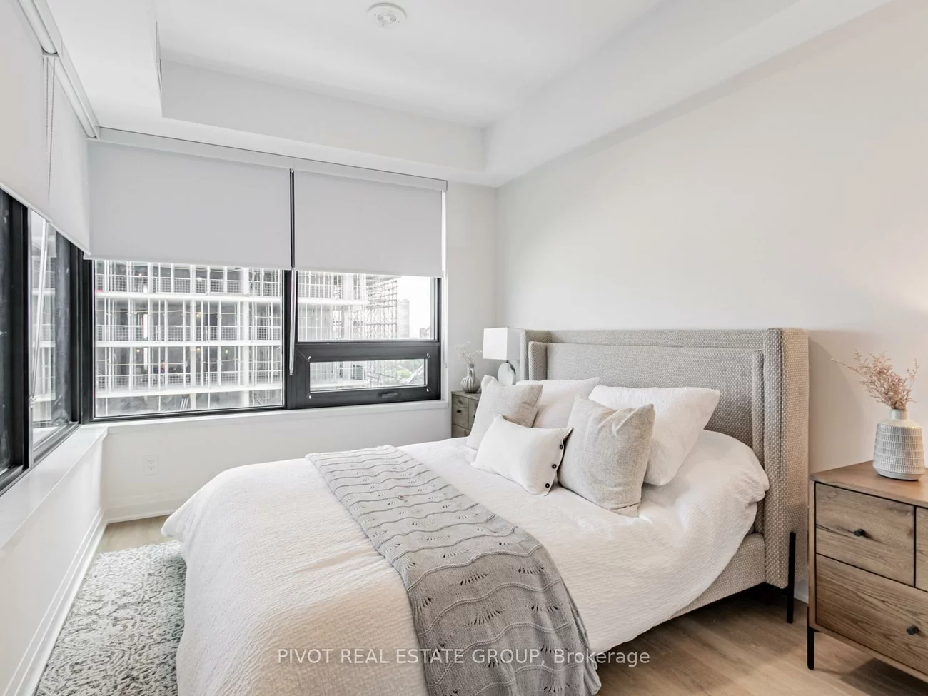 4023, The Exchange, City Centre, Mississauga