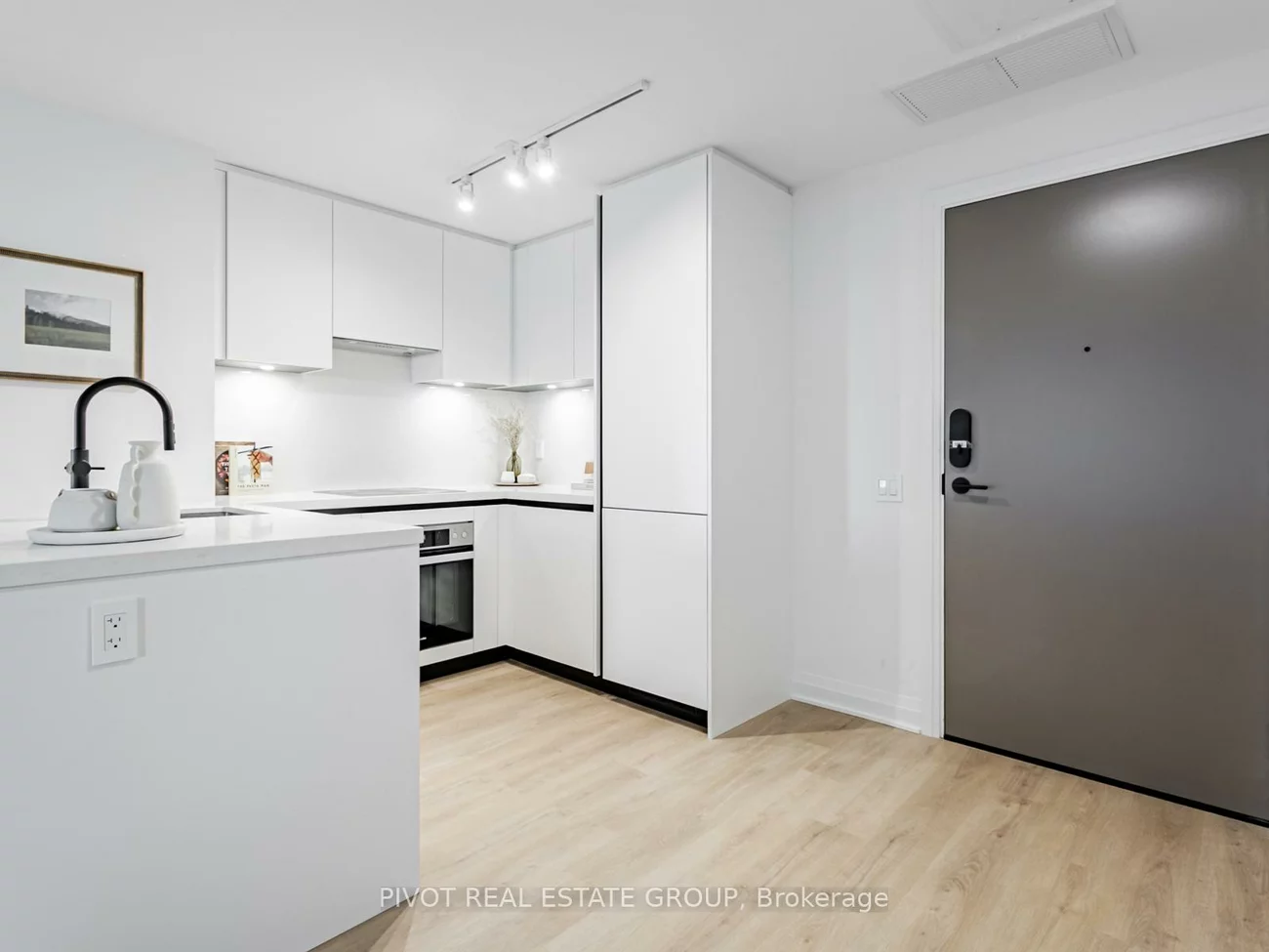 4023, The Exchange, City Centre, Mississauga