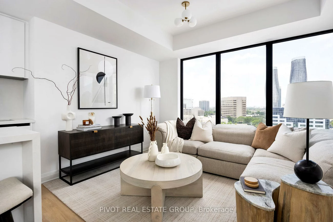 4023, The Exchange, City Centre, Mississauga