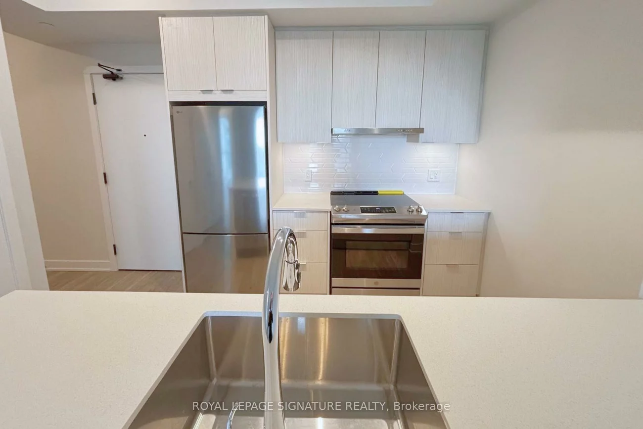 430, Square One, City Centre, Mississauga