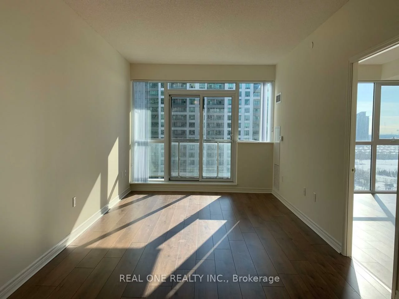 349, Rathburn, City Centre, Mississauga