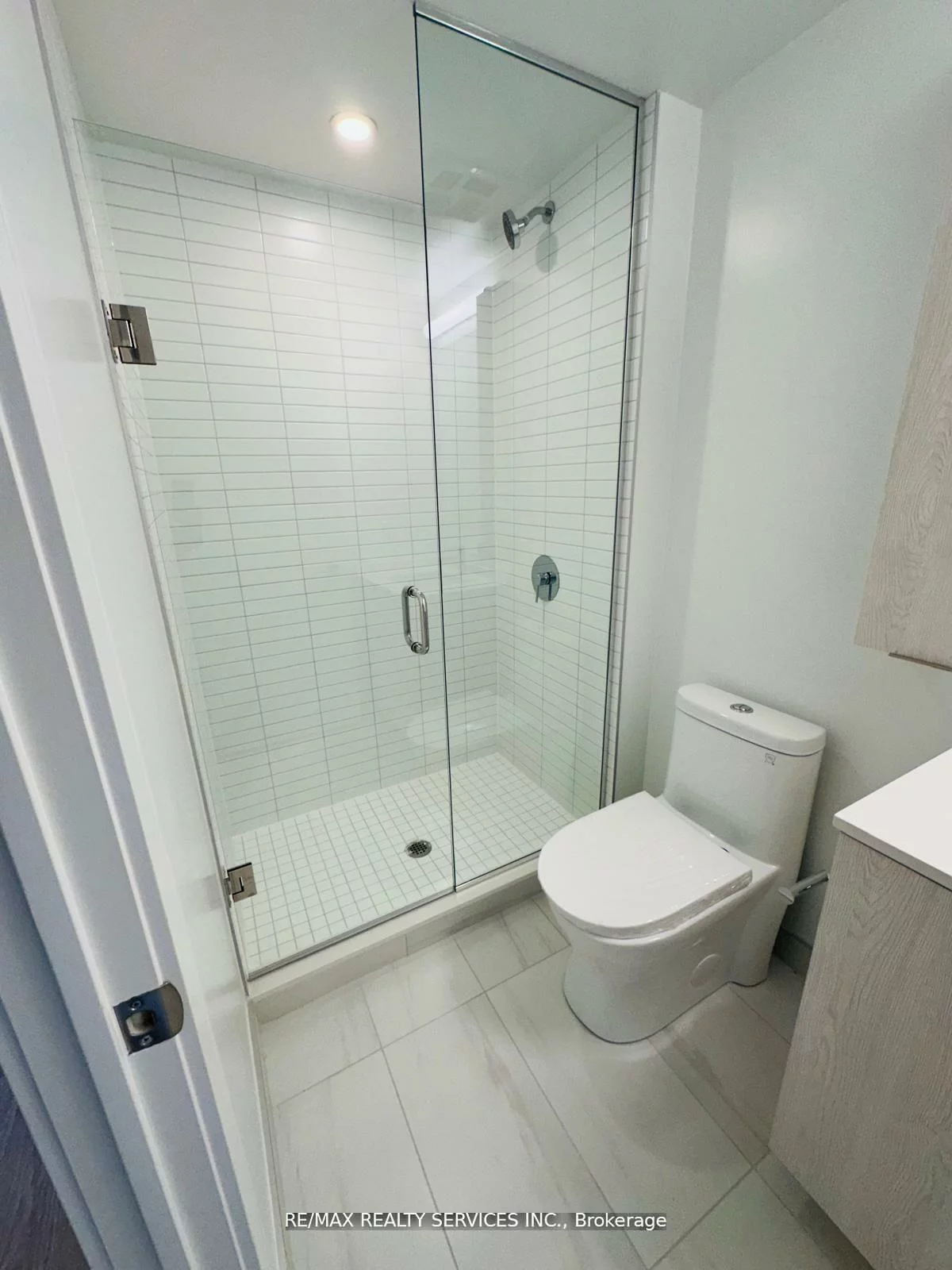 86, Dundas, Cooksville, Mississauga