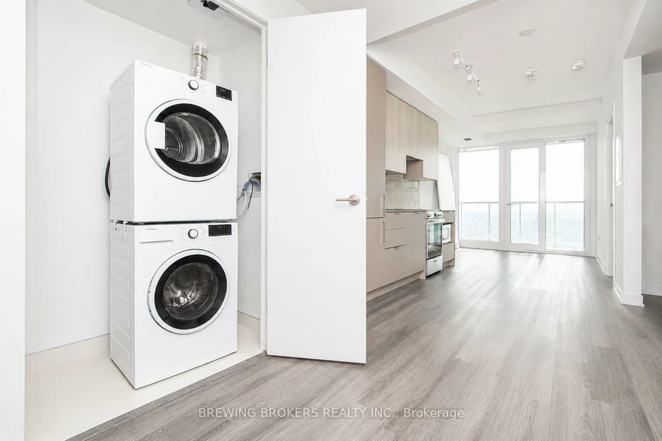 3883, Quartz, City Centre, Mississauga