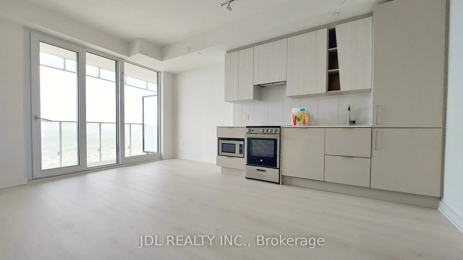 3900, Confederation, City Centre, Mississauga