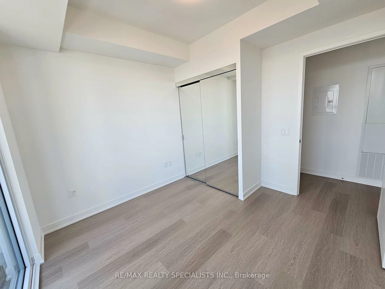 448, Burnhamthorpe, City Centre, Mississauga