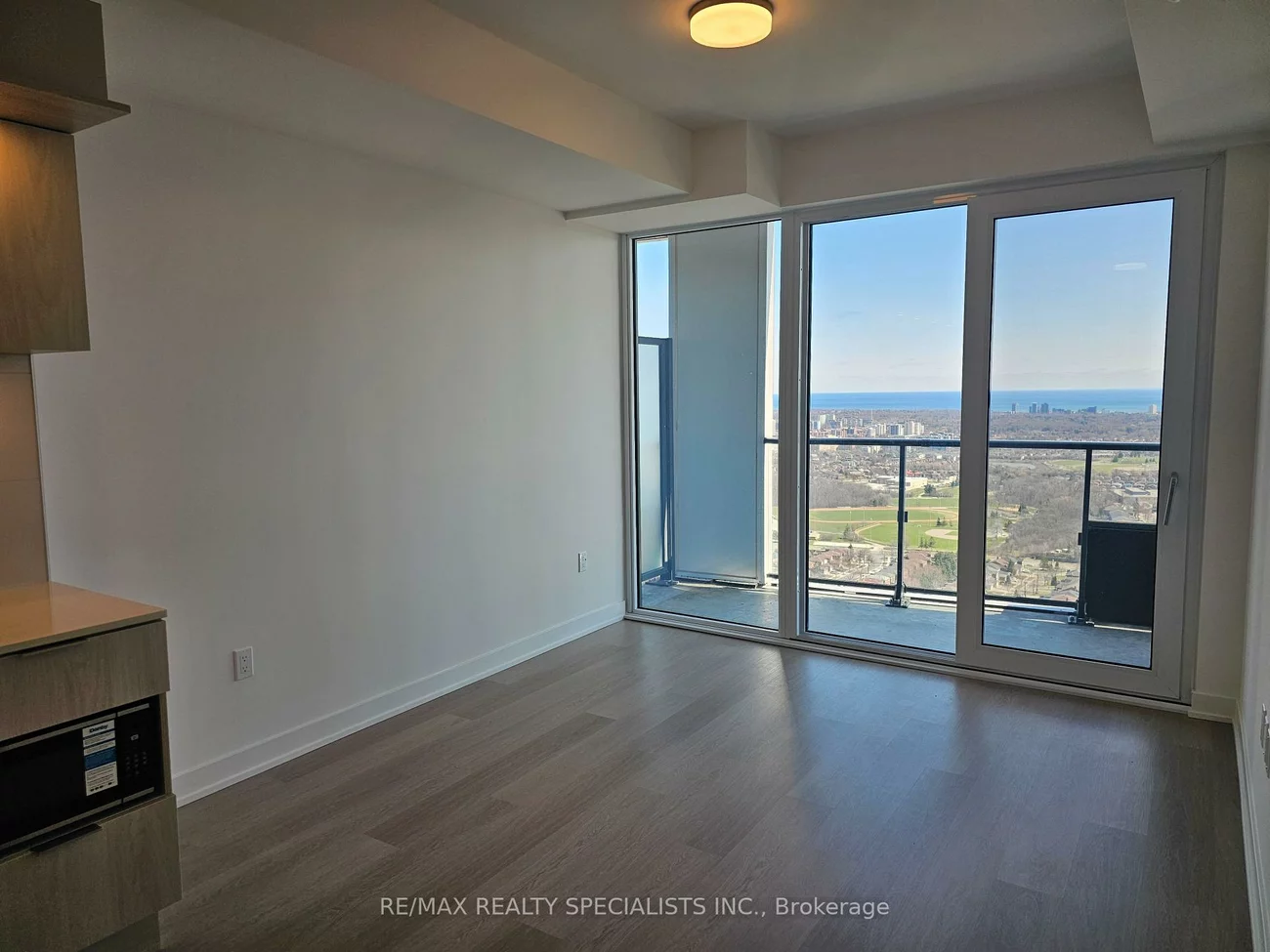 448, Burnhamthorpe, City Centre, Mississauga