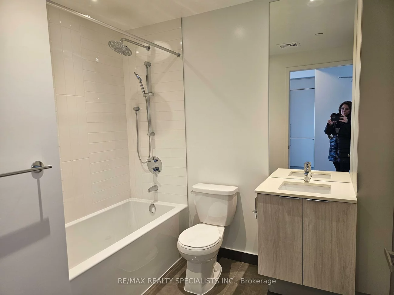 448, Burnhamthorpe, City Centre, Mississauga