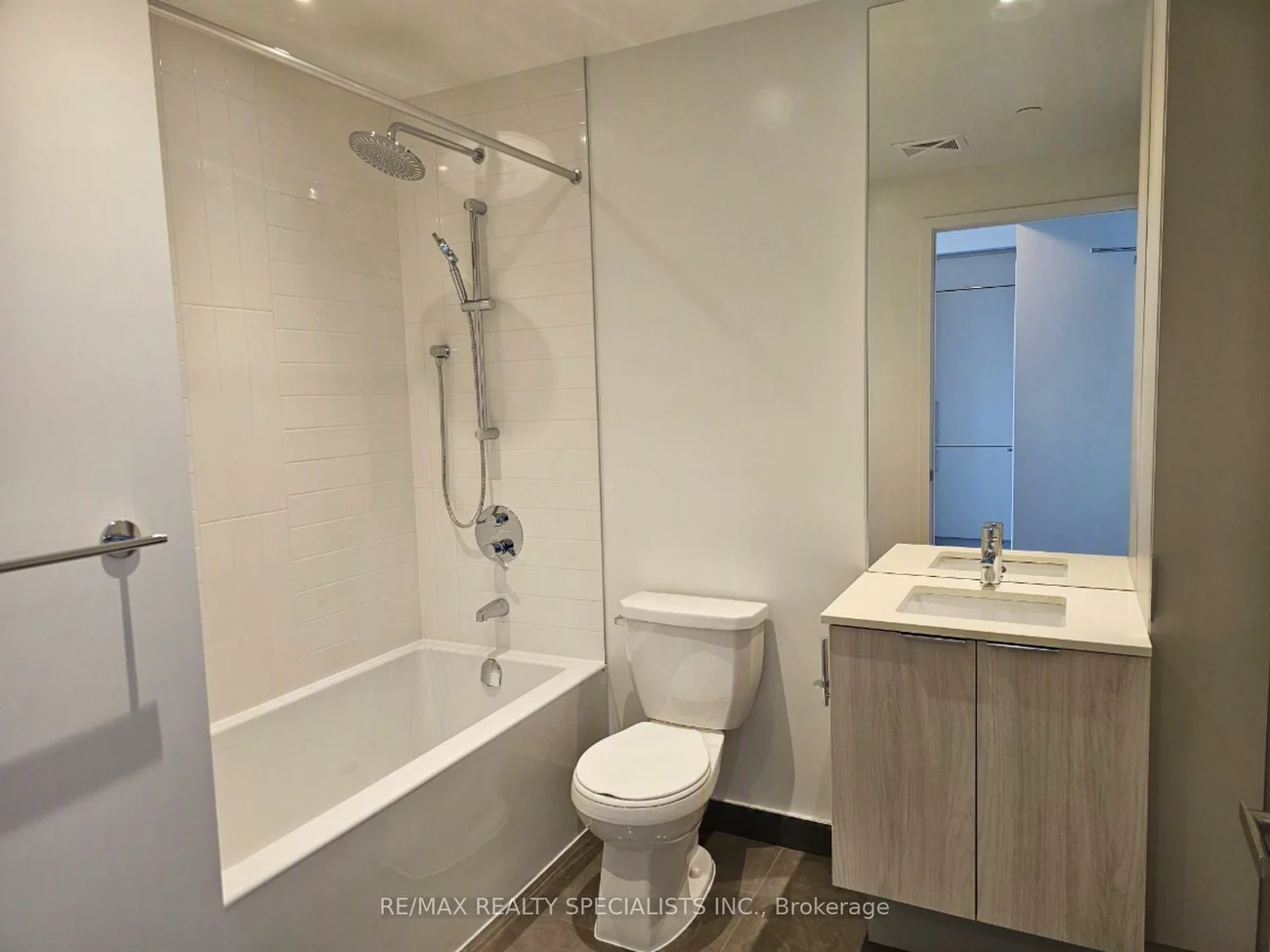 448, Burnhamthorpe, City Centre, Mississauga