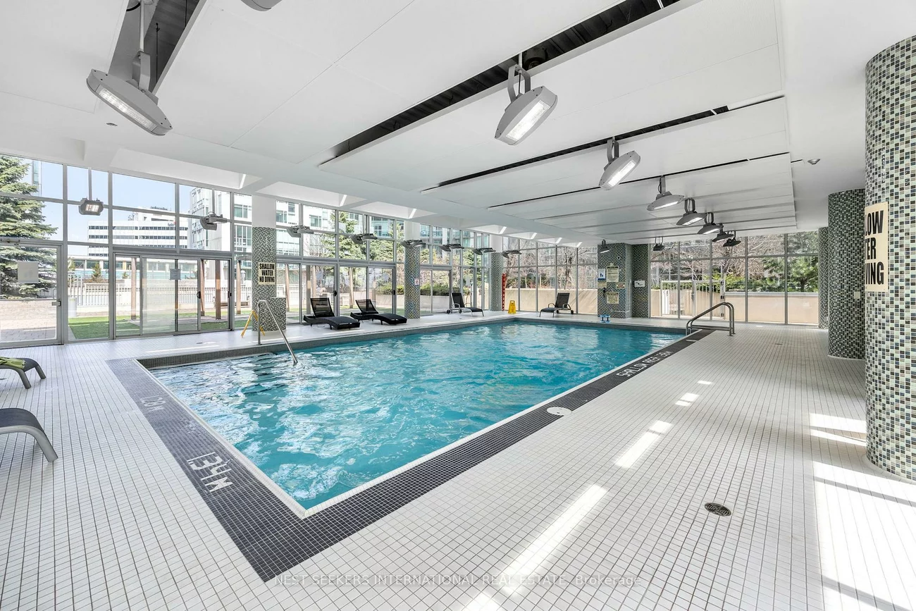 223, Webb, City Centre, Mississauga