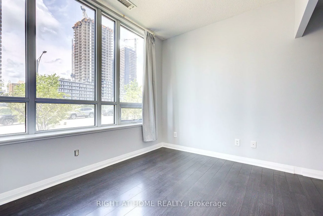 55, Eglinton, Hurontario, Mississauga