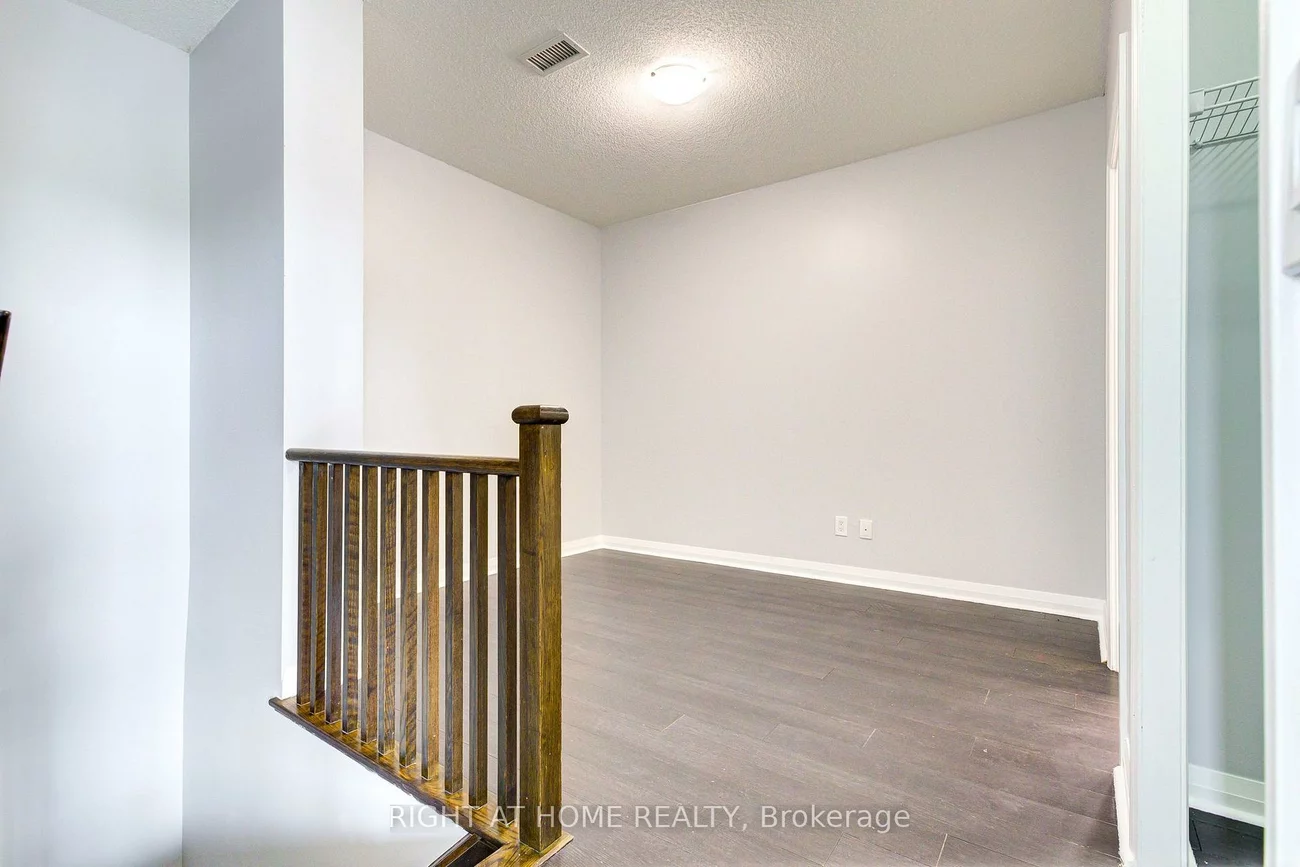 55, Eglinton, Hurontario, Mississauga