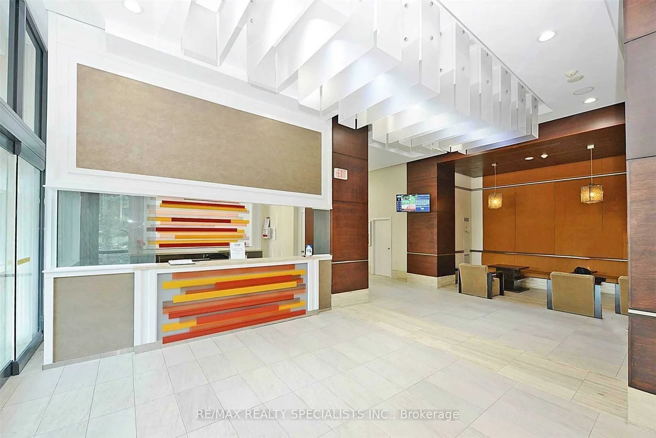 330, Burnhamthorpe, City Centre, Mississauga