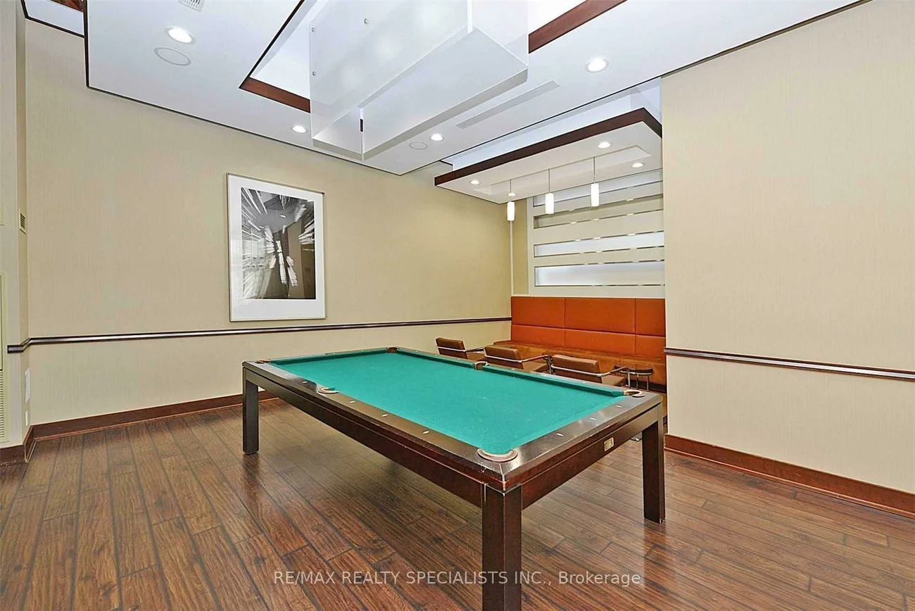 330, Burnhamthorpe, City Centre, Mississauga