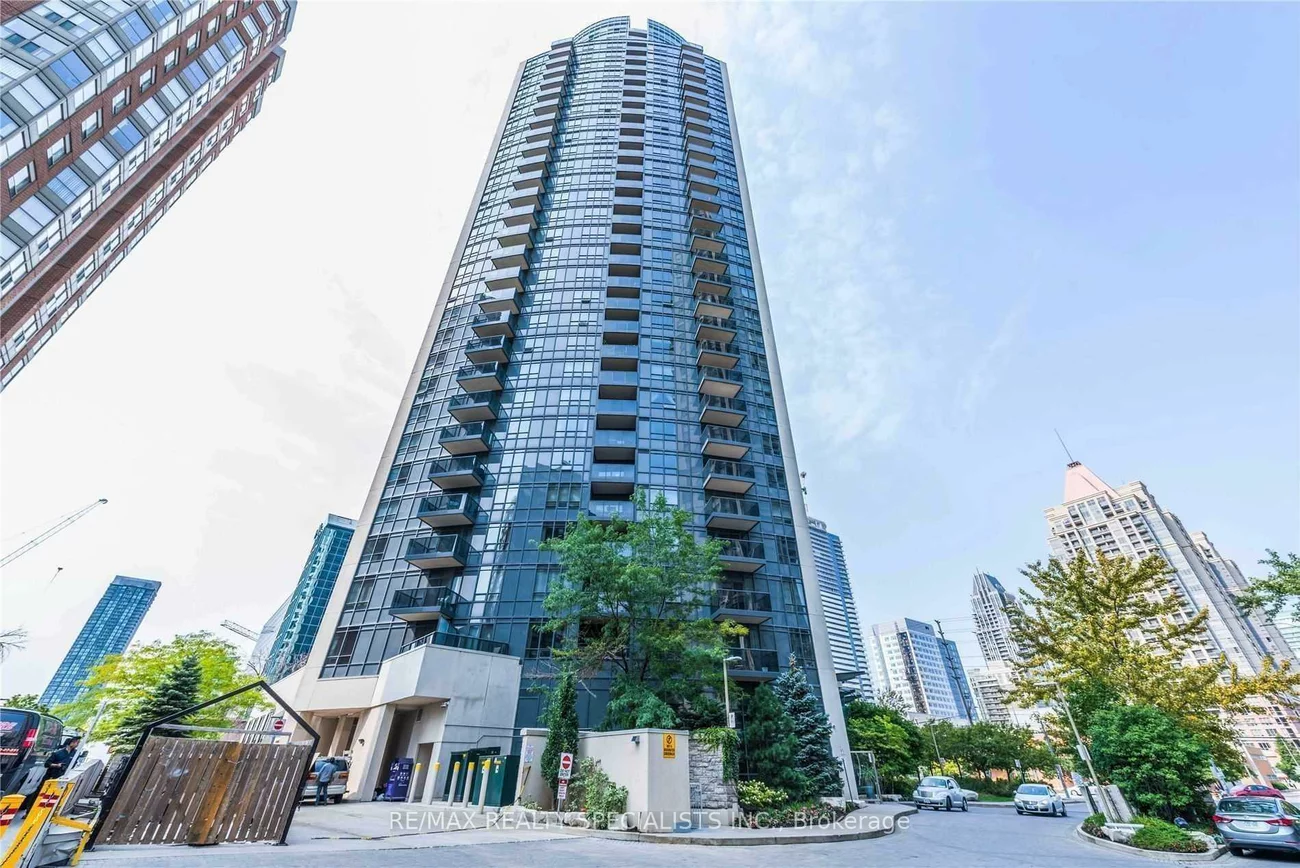 330, Burnhamthorpe, City Centre, Mississauga