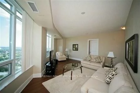 330, Burnhamthorpe, City Centre, Mississauga