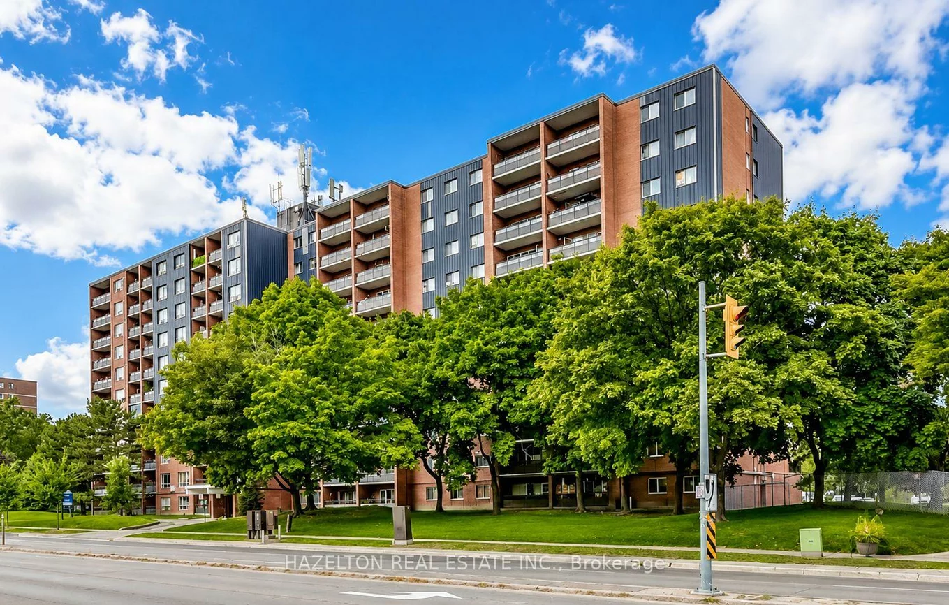 1665, Bloor, Applewood, Mississauga