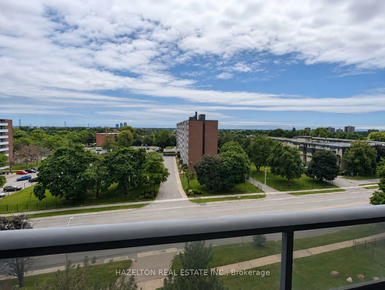 1665, Bloor, Applewood, Mississauga