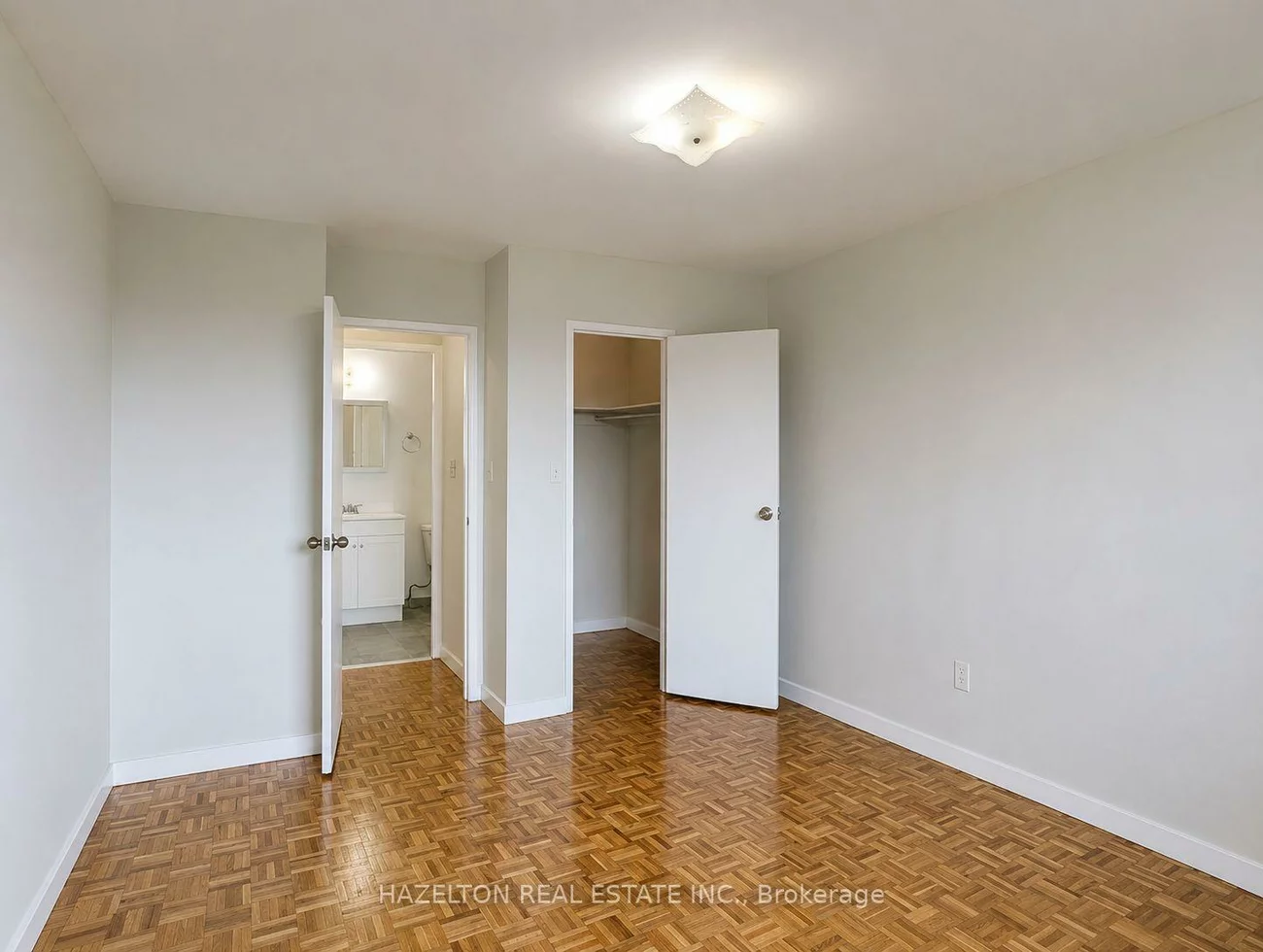 1665, Bloor, Applewood, Mississauga