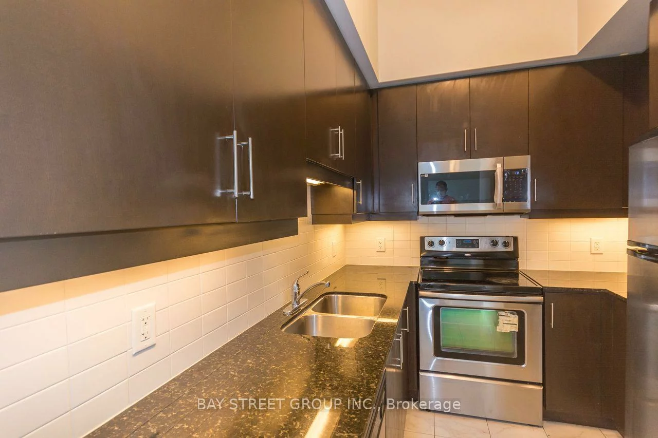 60, Absolute, City Centre, Mississauga