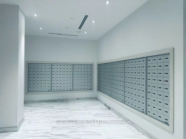 448, Burnhamthorpe, City Centre, Mississauga