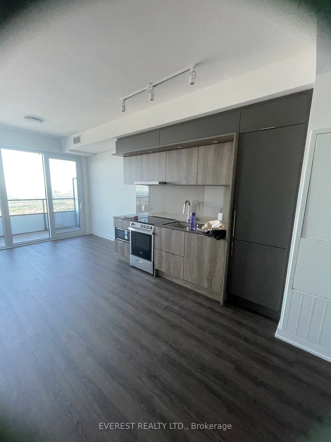 448, Burnhamthorpe, City Centre, Mississauga