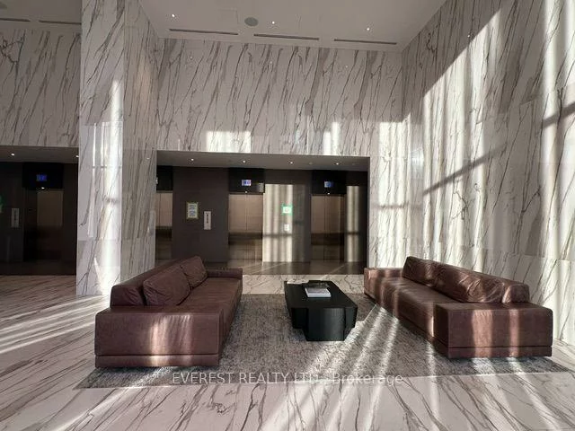 448, Burnhamthorpe, City Centre, Mississauga