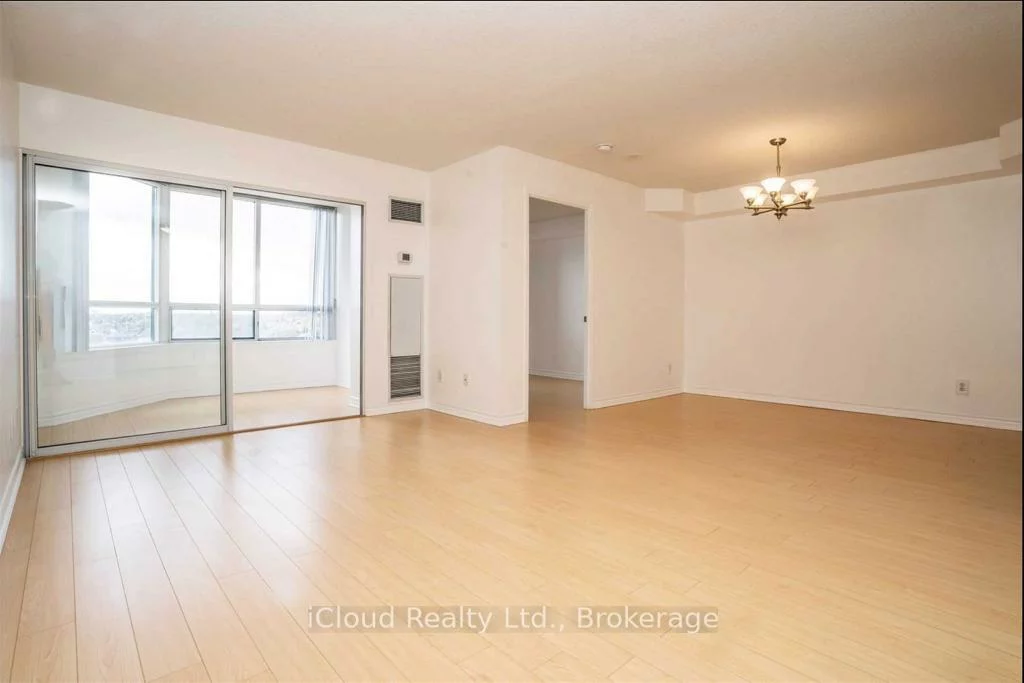 135, Hillcrest, Cooksville, Mississauga