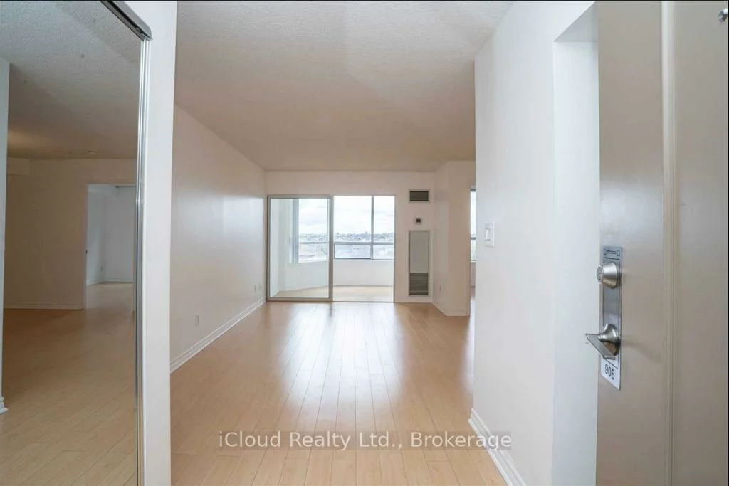 135, Hillcrest, Cooksville, Mississauga