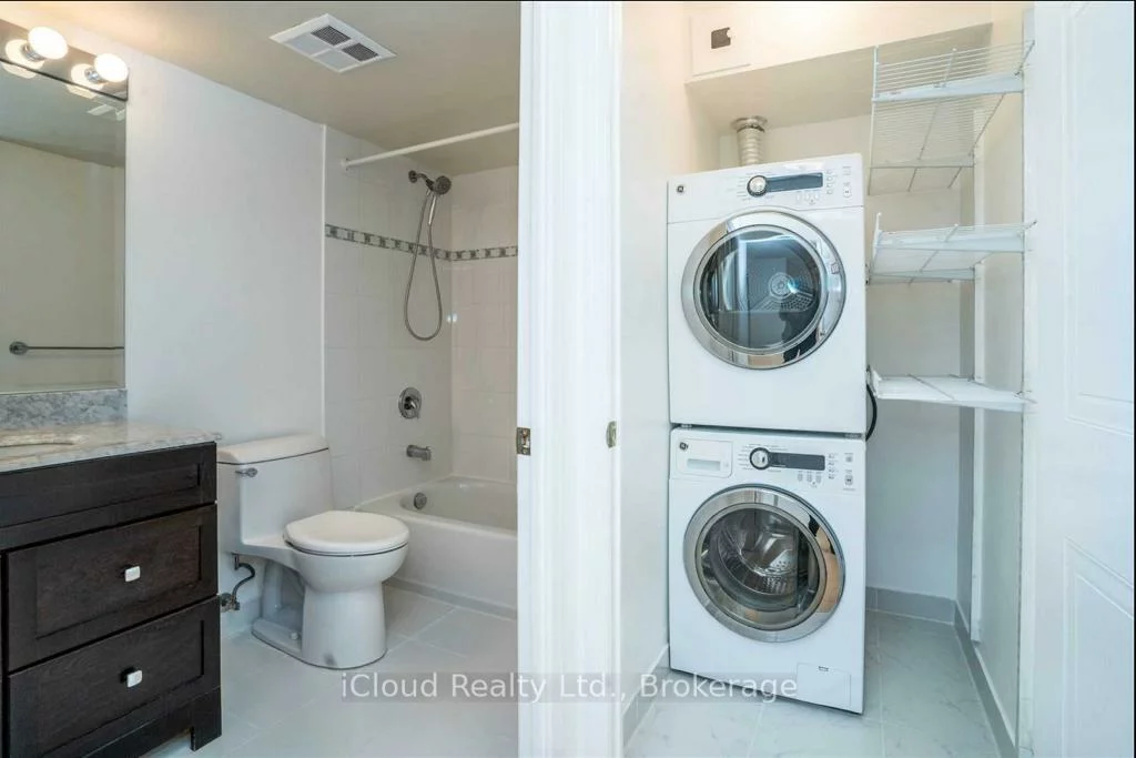 135, Hillcrest, Cooksville, Mississauga