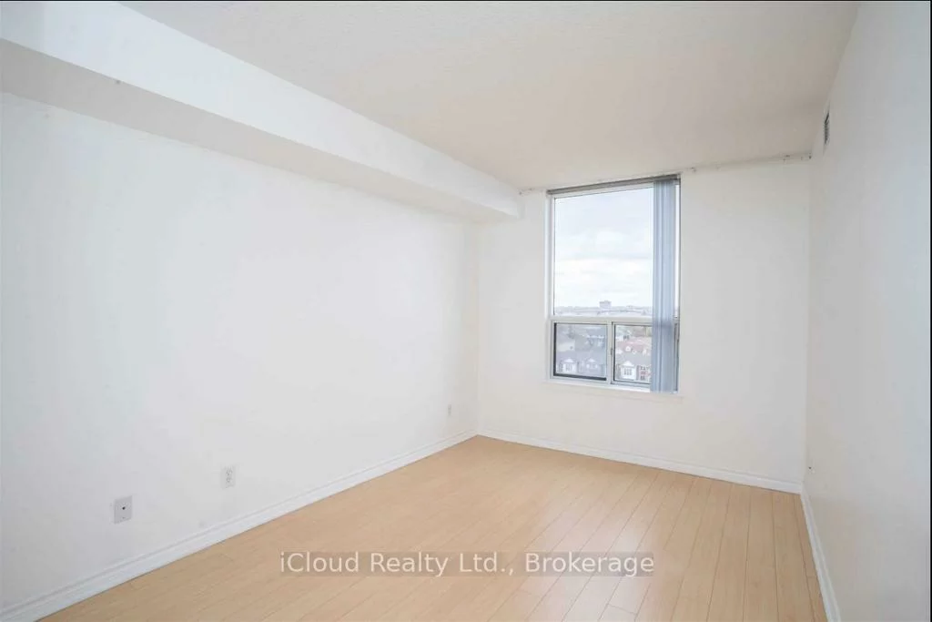 135, Hillcrest, Cooksville, Mississauga