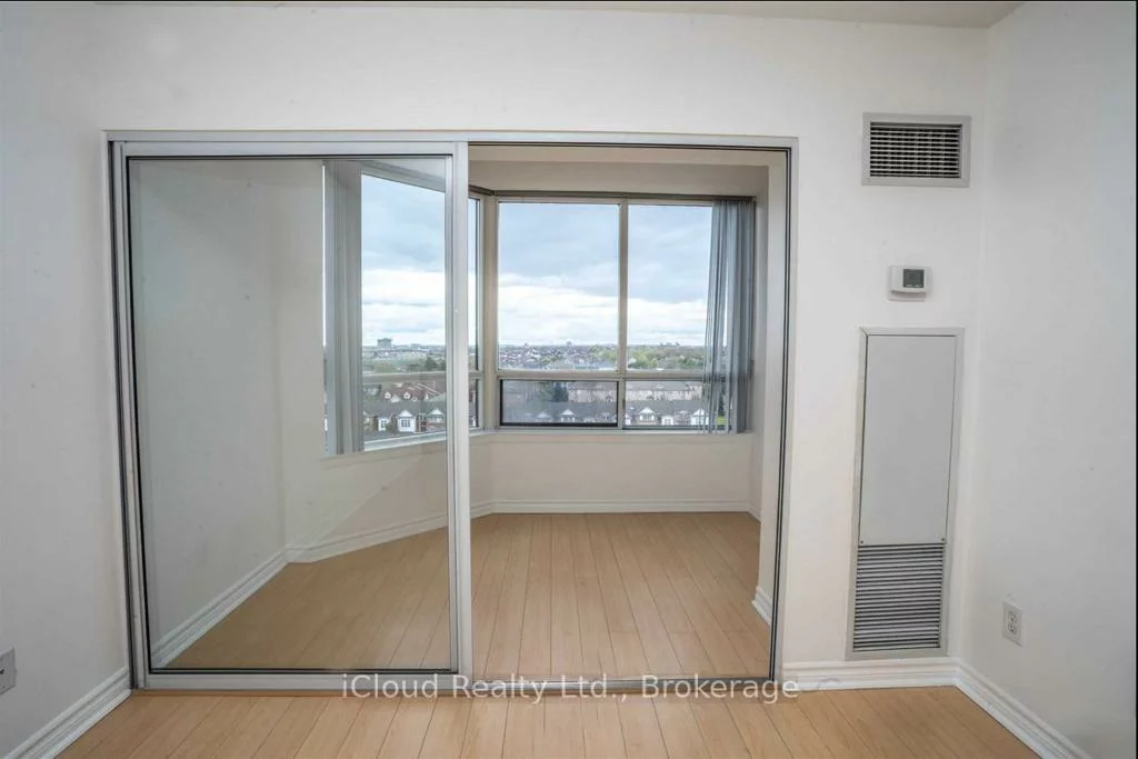 135, Hillcrest, Cooksville, Mississauga
