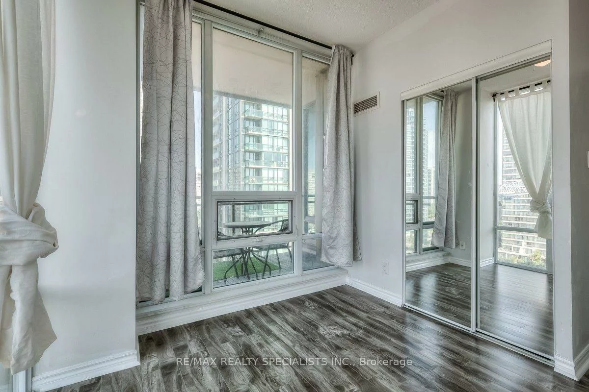 3525, KARIYA, City Centre, Mississauga
