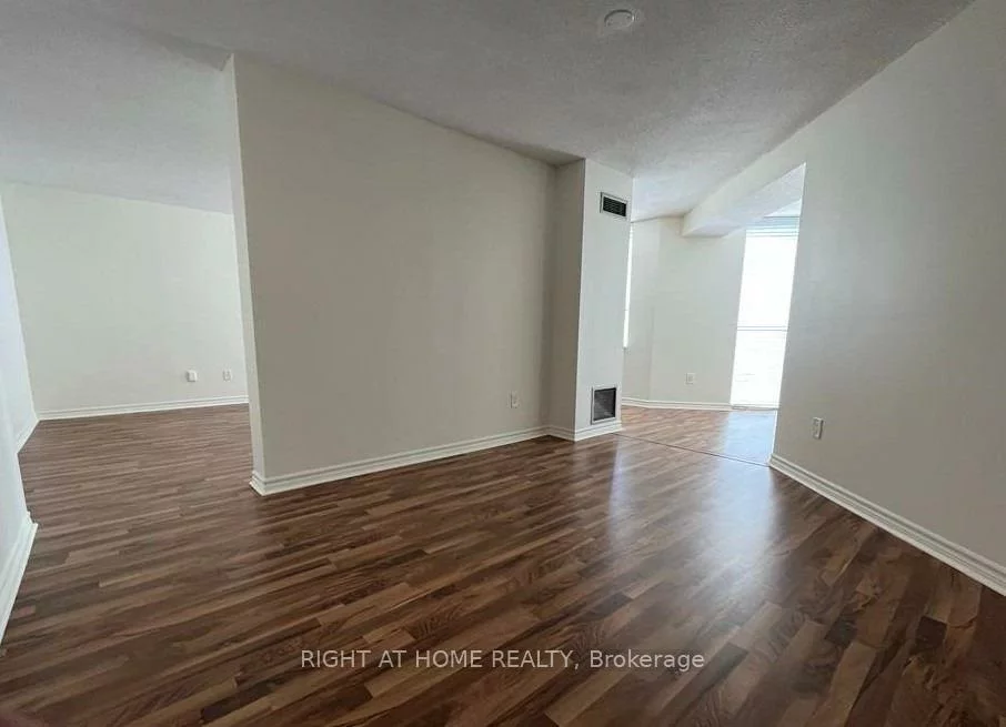 3650, Kaneff, Mississauga Valleys, Mississauga