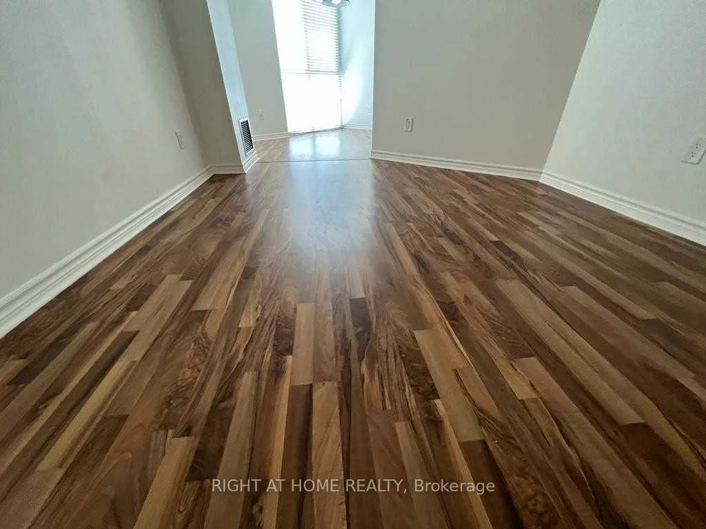 3650, Kaneff, Mississauga Valleys, Mississauga