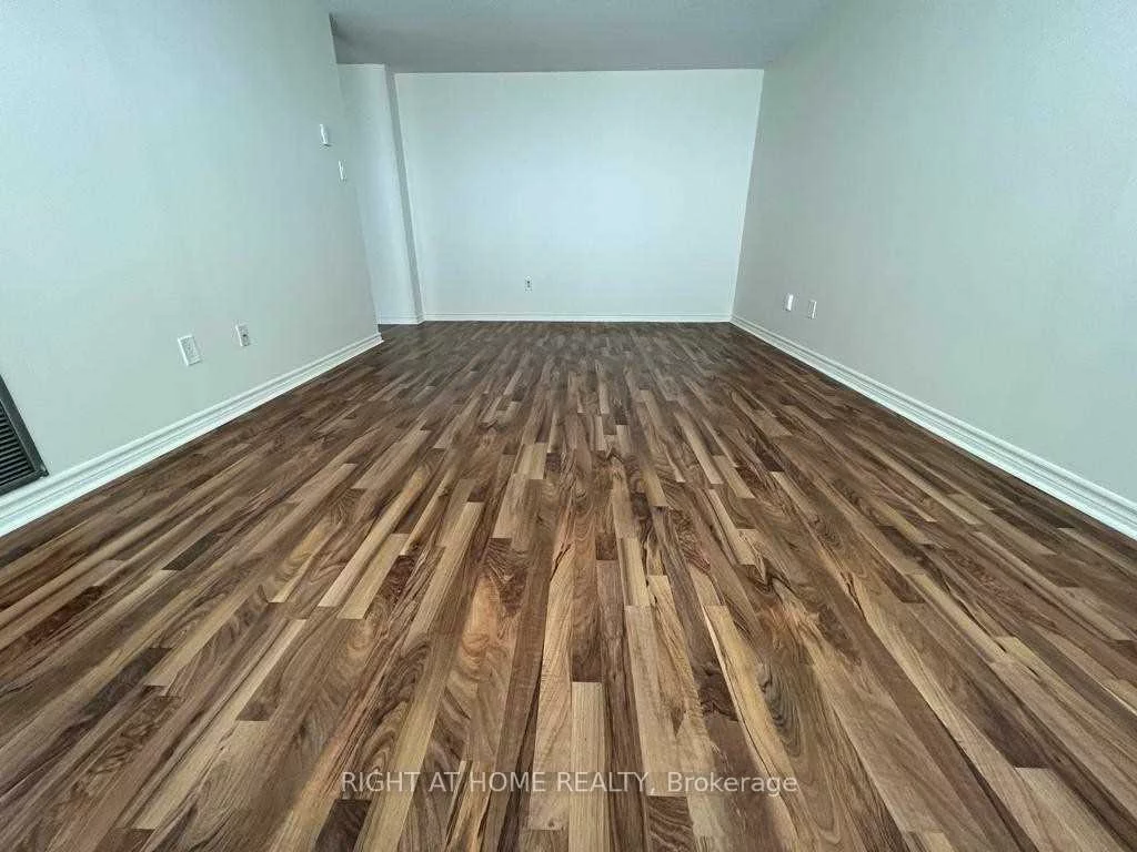 3650, Kaneff, Mississauga Valleys, Mississauga