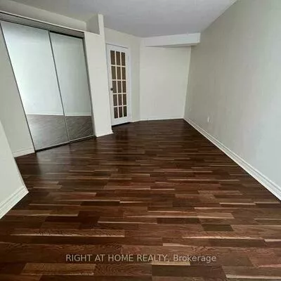 3650, Kaneff, Mississauga Valleys, Mississauga