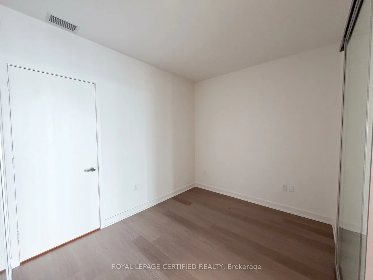 448, Burnhamthorpe Rd W, City Centre, Mississauga