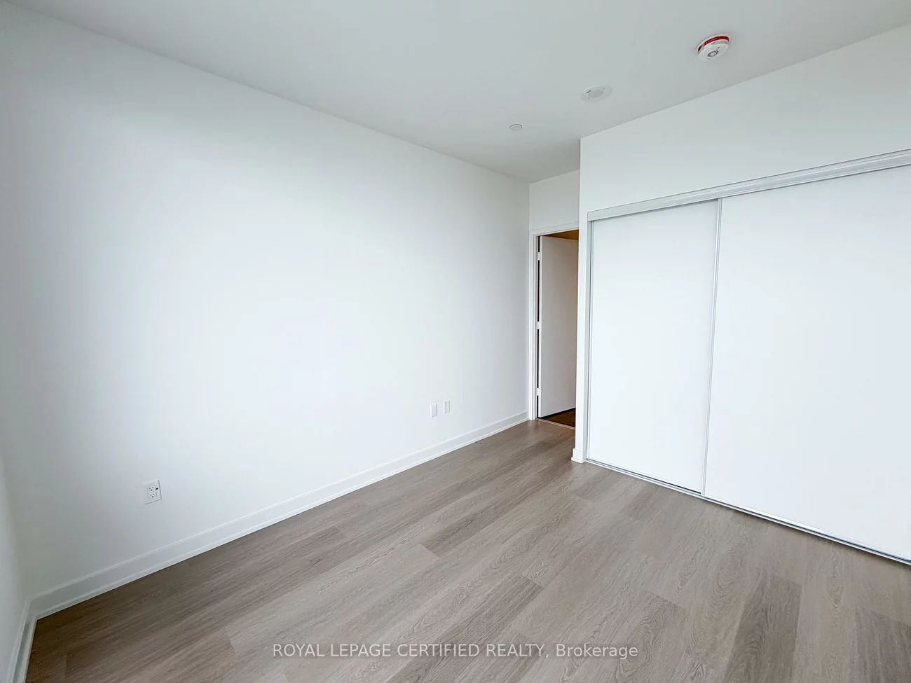 448, Burnhamthorpe Rd W, City Centre, Mississauga