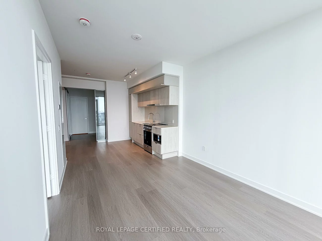 448, Burnhamthorpe Rd W, City Centre, Mississauga