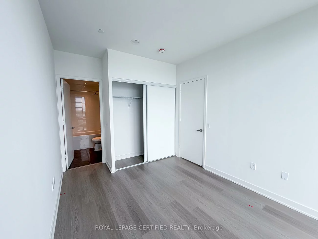 448, Burnhamthorpe Rd W, City Centre, Mississauga
