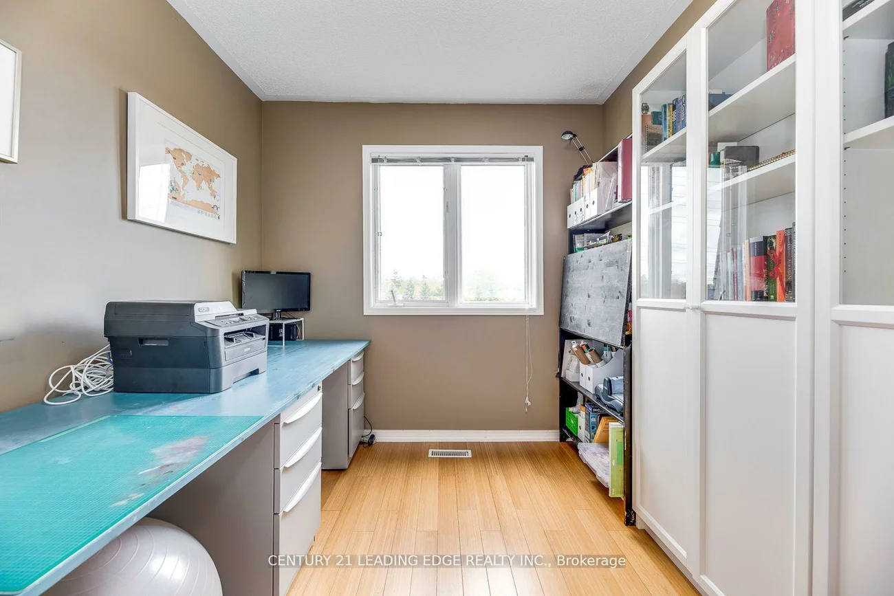 2945, Thomas, Central Erin Mills, Mississauga
