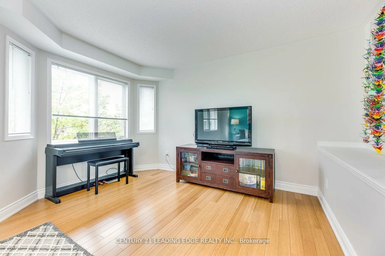 2945, Thomas, Central Erin Mills, Mississauga